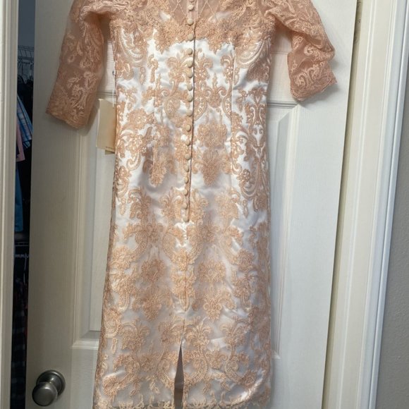 wrong color for the wedding - Picture 7 of 9